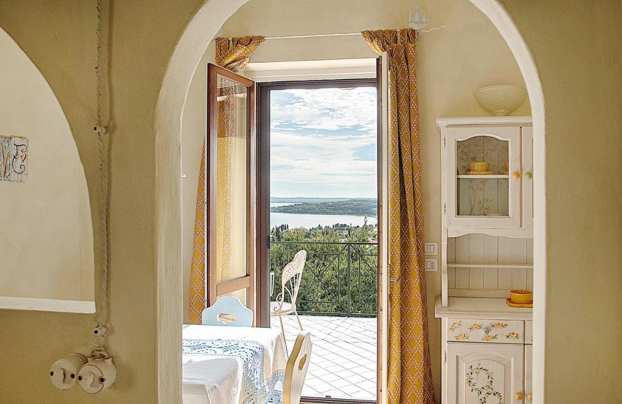 Alice'S Nest-Lake View House Padenghe sul Garda Buitenkant foto